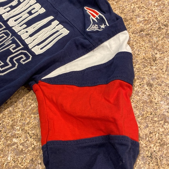 New England Patriots Football Boys Small Hoodie Pullover Shirt - Picture 6 of 16